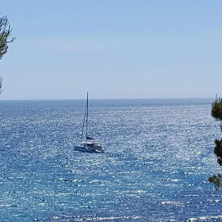 Au Coup De Soleil Six-Fours-les-Plages